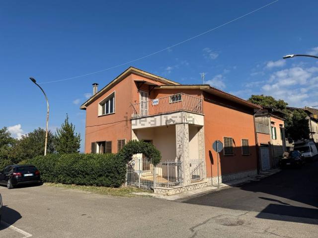 Villetta indipendente in vendita di 205 m² in Piazza Navona