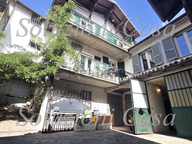 Villetta indipendente in vendita di 206 m² in Via Giuseppe Garibaldi
