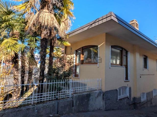 Villetta indipendente in vendita di 206 m² in Via F. Turati, 5