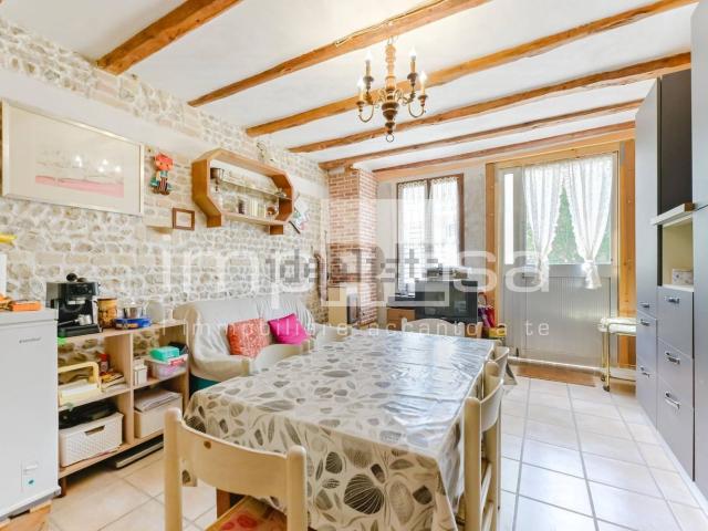 Villetta indipendente in vendita di 206 m² in Via Marconi