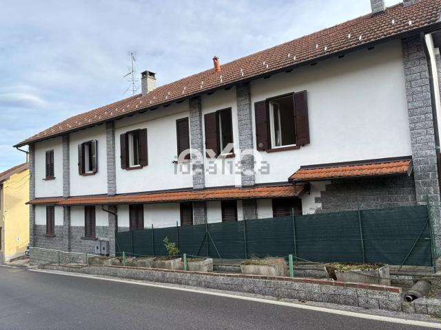 Villetta indipendente in vendita di 206 m² in Via per Colazza, 7