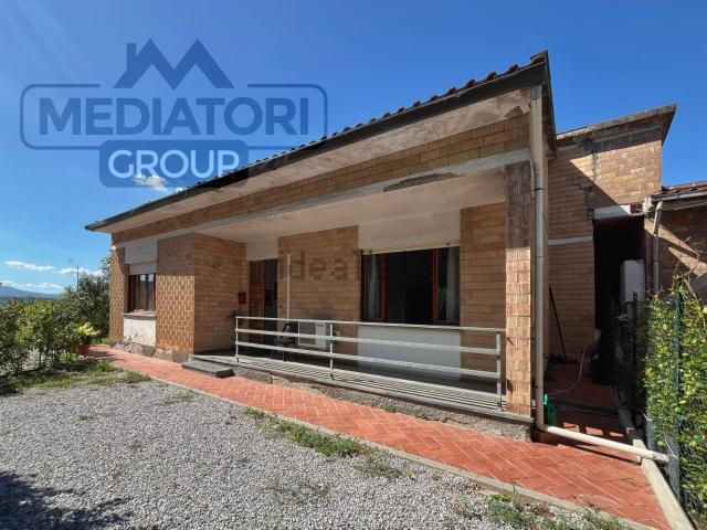 Villetta indipendente in vendita di 206 m² in Viale Risorgimento, 20