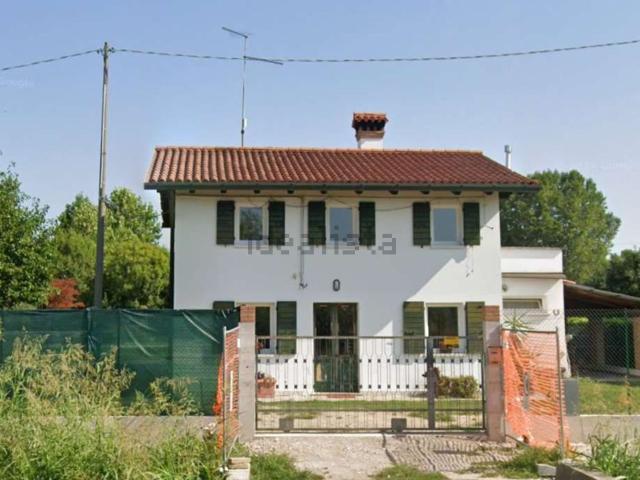 Villetta indipendente in vendita di 207 m² in Via Caltana, 102