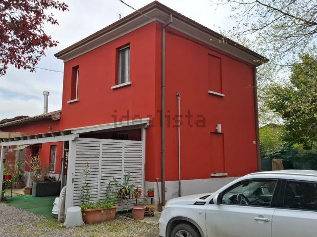 Villetta indipendente in vendita di 207 m² in Via Don Romeo Bagattoni