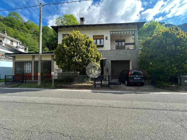 Villetta indipendente in vendita di 207 m² in Via San Donato, 50