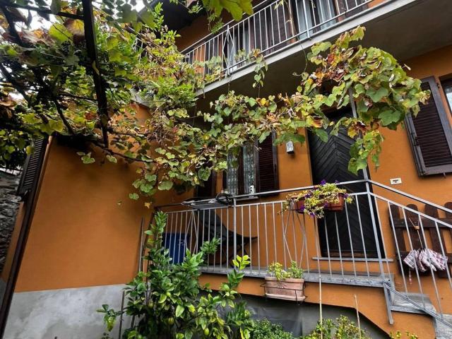 Villetta indipendente in vendita di 207 m² in Via V. Veneto, 2