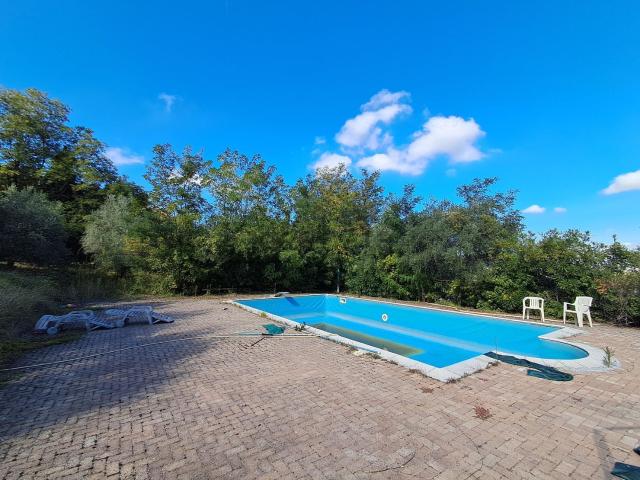 Villetta indipendente in vendita di 207 m² in Contrada Montone, 30
