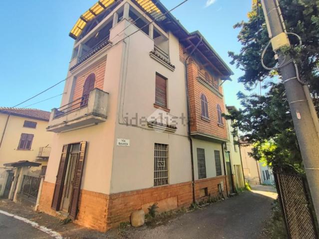 Villetta indipendente in vendita di 208 m² in Via Baiardi, 34