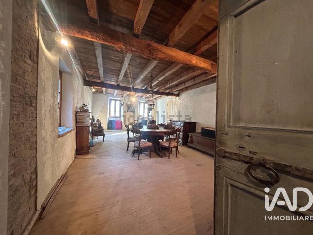 Villetta indipendente in vendita di 208 m² in Via G. Mazzini, 7