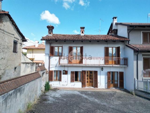 Villetta indipendente in vendita di 208 m² in Via Fossano, 30
