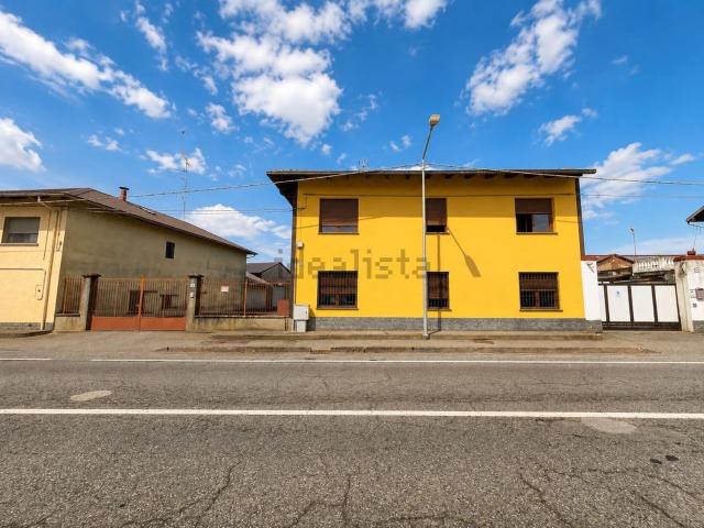 Villetta indipendente in vendita di 208 m² in Via Provinciale, 12