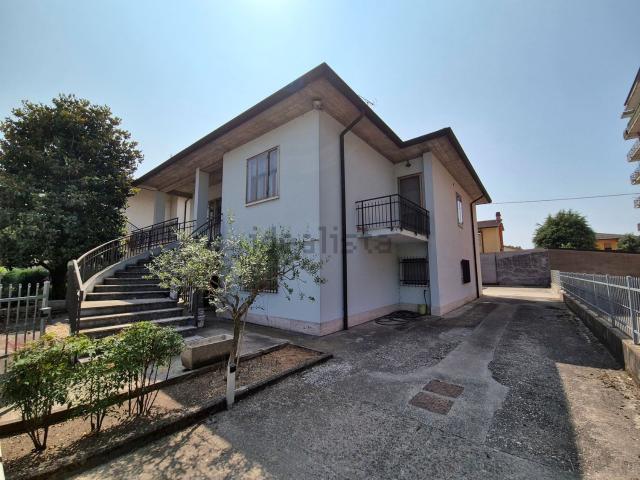Villetta indipendente in vendita di 209 m²