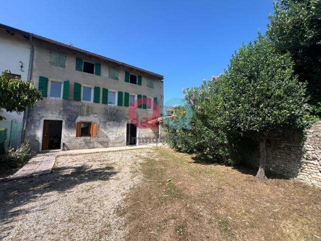 Villetta indipendente in vendita di 209 m² in Via Giovanni Guerin, 4
