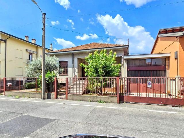 Villetta indipendente in vendita di 209 m² in Via Mogadiscio, 6