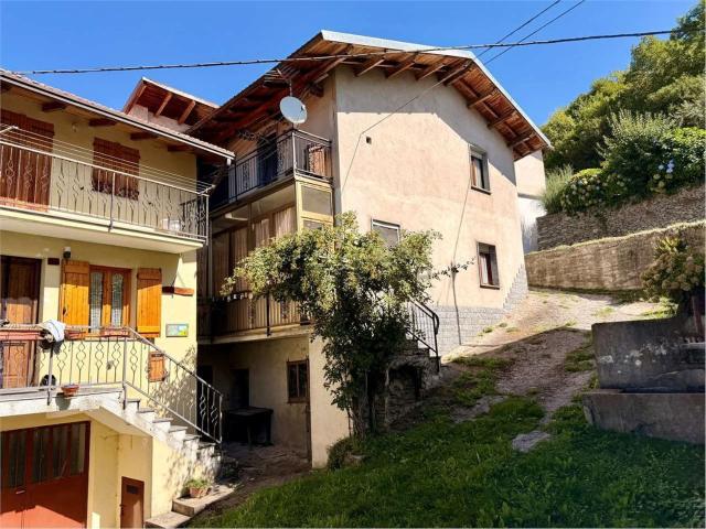 Villetta indipendente in vendita di 209 m² in Frazione Chionea, 14