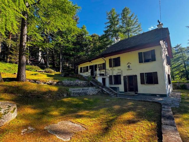 Villetta indipendente in vendita di 209 m² in Frazione San Domenico, 64