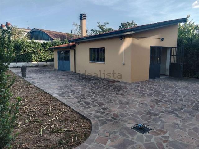 Villetta indipendente in vendita di 210 m²
