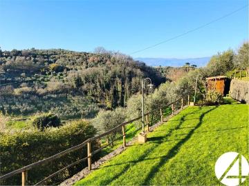 Villetta indipendente in vendita di 210 m²