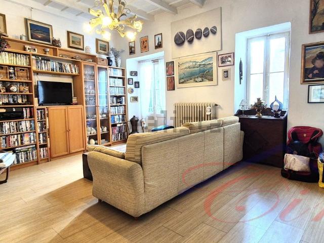 Villetta indipendente in vendita di 210 m² in Via C. Colombo