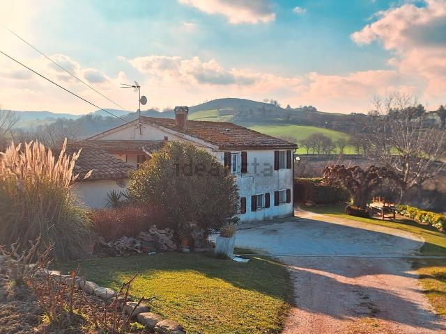 Villetta indipendente in vendita di 210 m² in Via Campagna