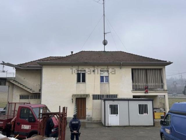 Villetta indipendente in vendita di 210 m² in Via Asti, 131