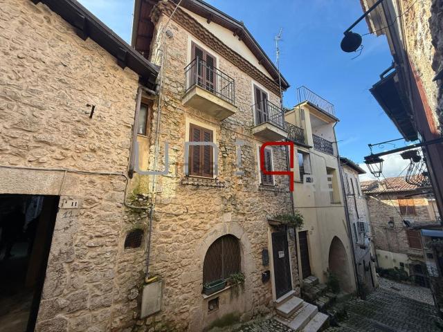 Villetta indipendente in vendita di 210 m² in Via Baboto, 13