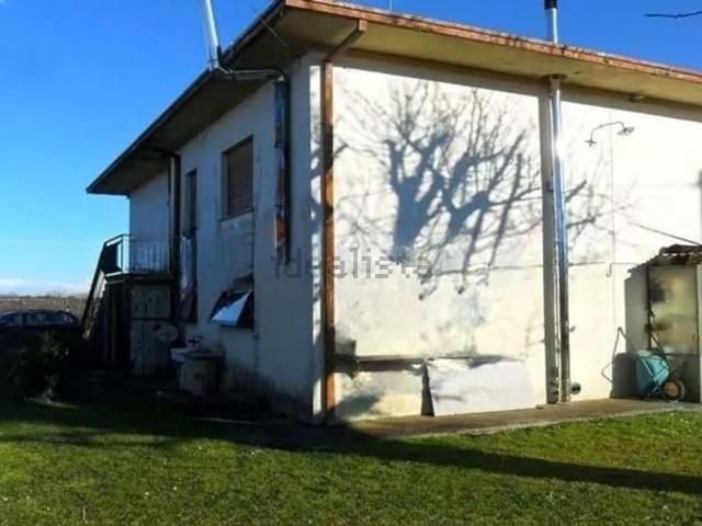Villetta indipendente in vendita di 210 m² in Via G. Garibaldi, 32
