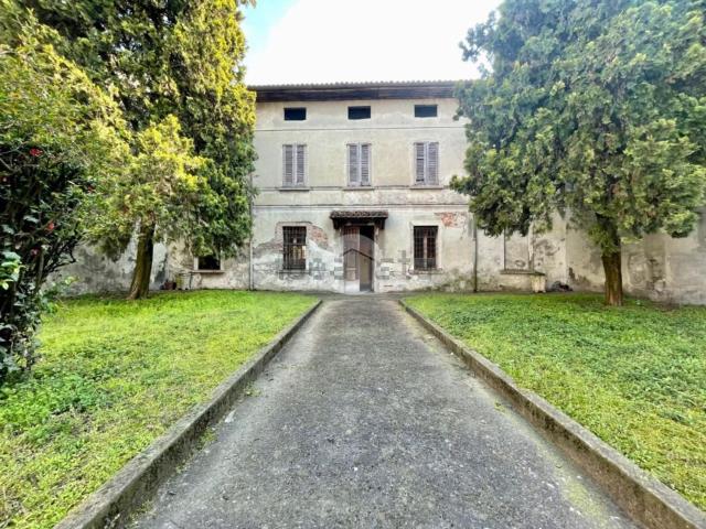Villetta indipendente in vendita di 210 m² in Via Giuseppe Pastori, 23