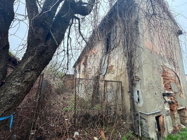 Villetta indipendente in vendita di 210 m² in Via Don Beotti, 2