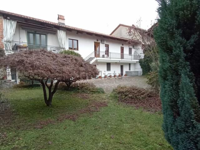 Villetta indipendente in vendita di 210 m² in Via Duchessa Isabella