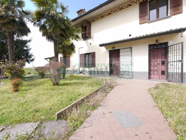 Villetta indipendente in vendita di 210 m² in Via Fausto Masa, 1
