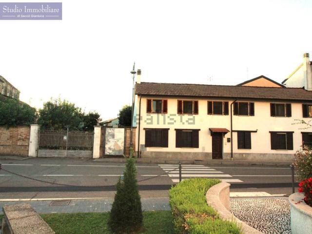 Villetta indipendente in vendita di 210 m² in Via Ferraris, 23