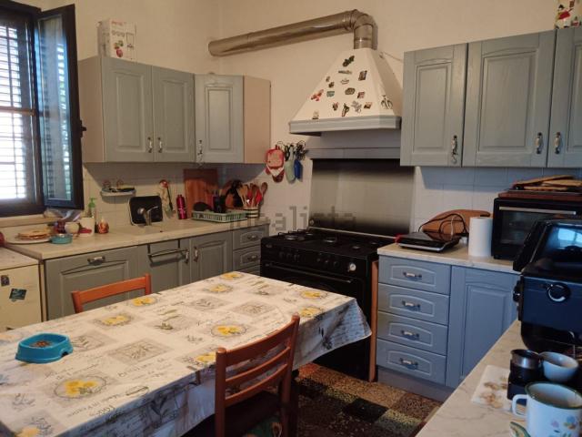 Villetta indipendente in vendita di 210 m² in Via Fiume Vecchio