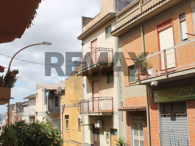 Villetta indipendente in vendita di 210 m² in Via Leone, 20