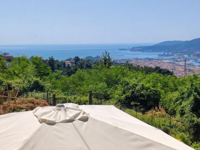 Villetta indipendente in vendita di 210 m² in Via Montalbano, 91