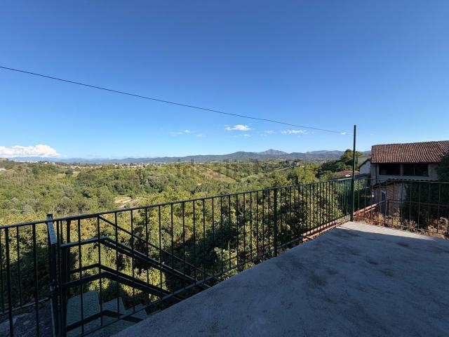 Villetta indipendente in vendita di 210 m² in Via Sotto Orti, 8