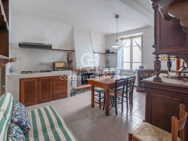 Villetta indipendente in vendita di 210 m² in Via San Leonardo