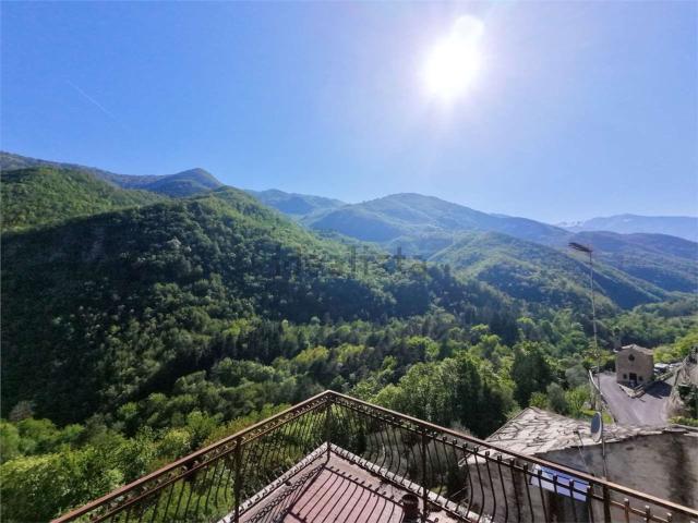 Villetta indipendente in vendita di 210 m² in Via San Lorenzo, 25
