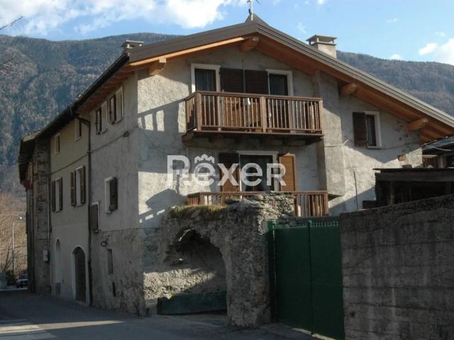 Villetta indipendente in vendita di 210 m² in Via San Rocco