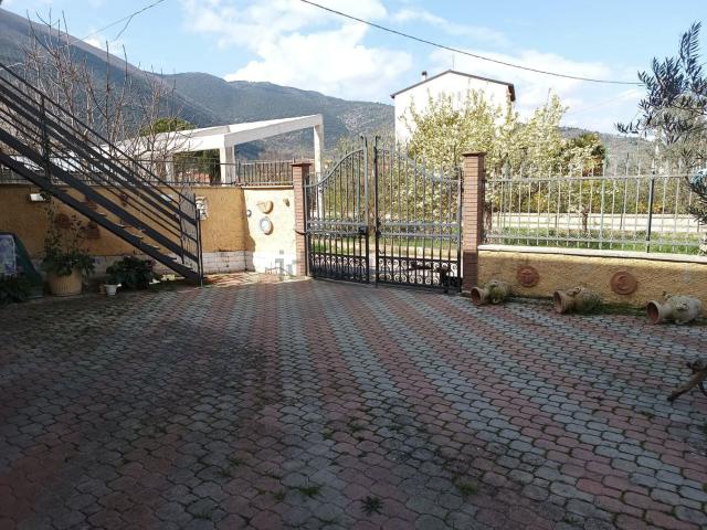 Villetta indipendente in vendita di 210 m² in Via San Sebastiano, 95