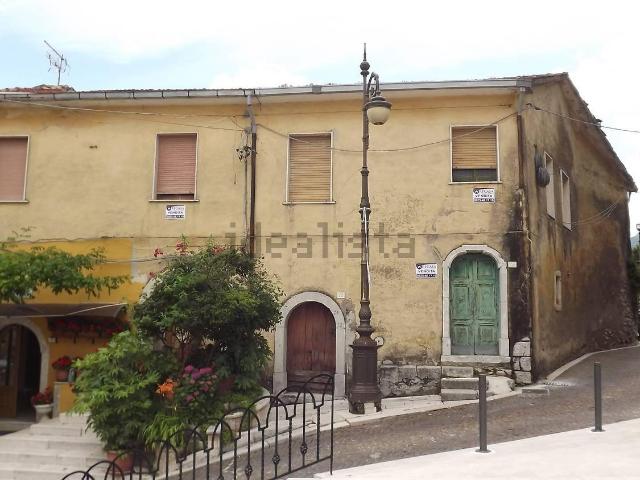 Villetta indipendente in vendita di 210 m² in Via Sant&apos Antonio Abate