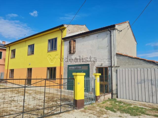 Villetta indipendente in vendita di 210 m² in Via Pietre, 52