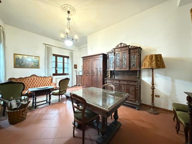 Villetta indipendente in vendita di 210 m² in Via Pistoiese, 601