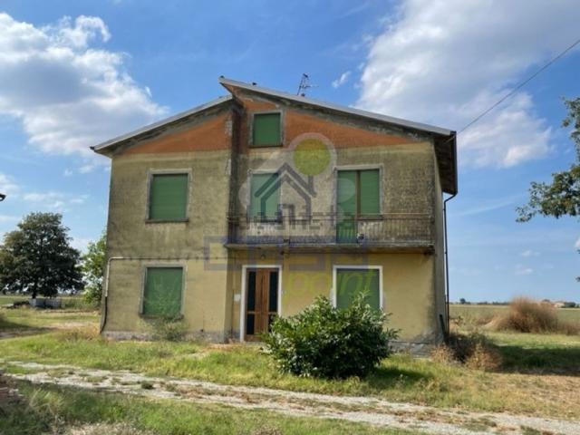 Villetta indipendente in vendita di 210 m² in Via Roma