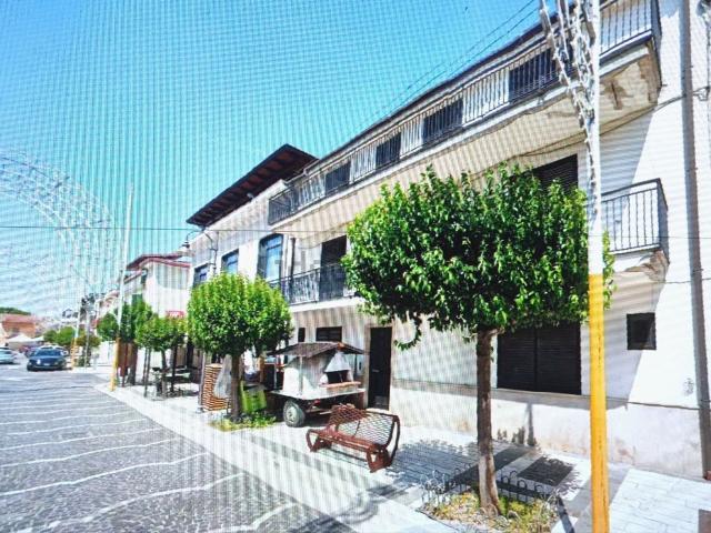 Villetta indipendente in vendita di 210 m² in Via Roma, 21