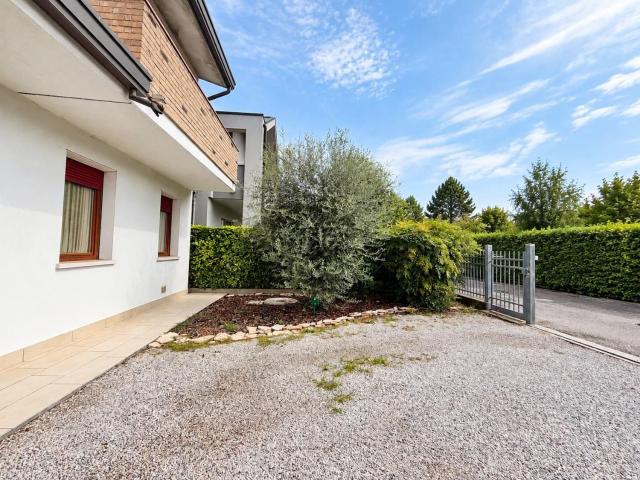 Villetta indipendente in vendita di 210 m² in Via Riviera del Brenta, 158