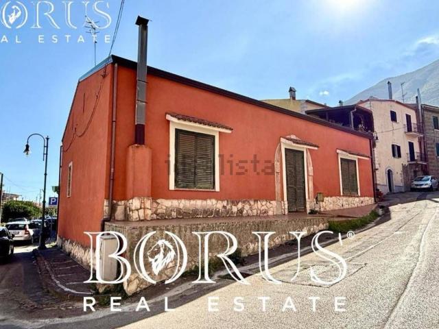 Villetta indipendente in vendita di 210 m² in Viale dei Pini, 19