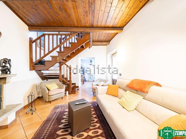 Villetta indipendente in vendita di 210 m² in Vicolo Porta Vigana, 4