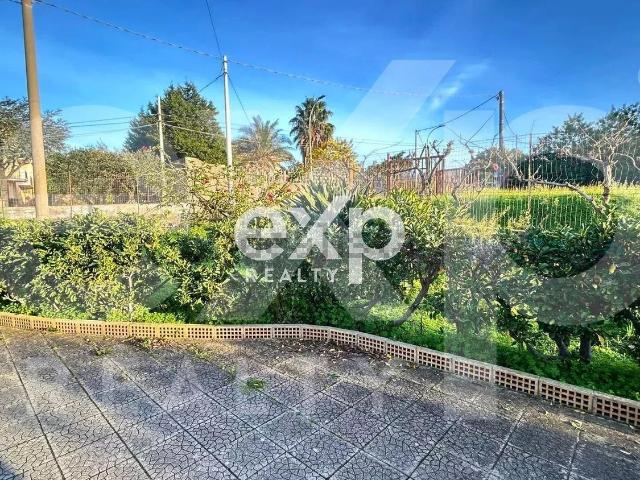 Villetta indipendente in vendita di 210 m² in Contrada Filari