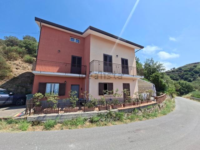 Villetta indipendente in vendita di 210 m² in Contrada Palombaro